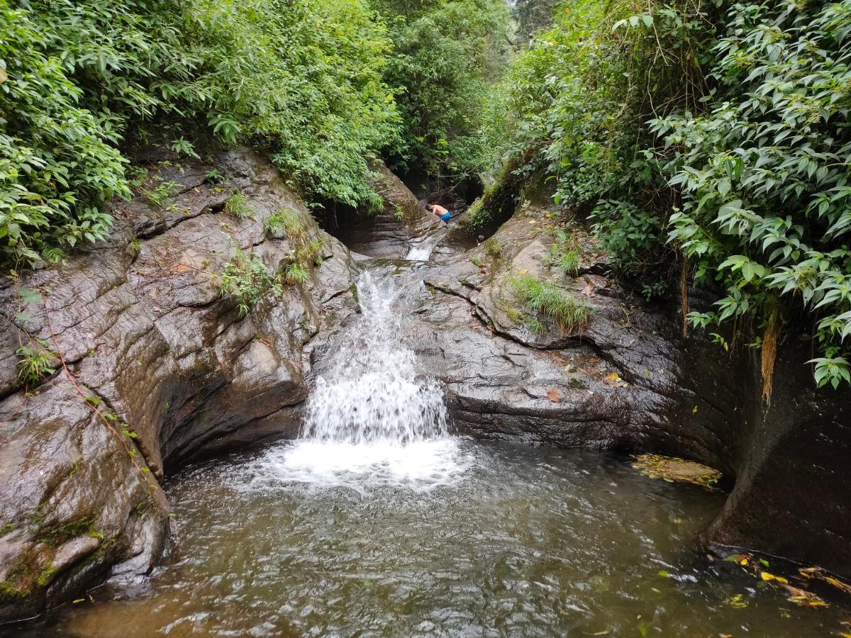 Villoonnickal Homestay 蒙纳 外观 照片